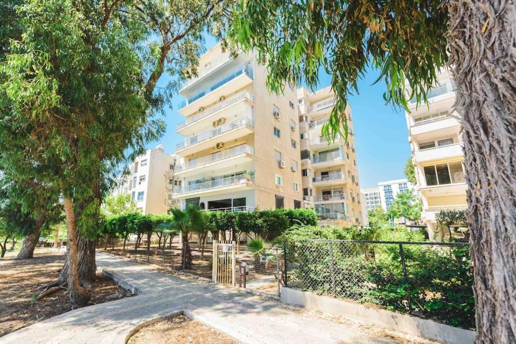 Myria Court Lejlighed Limassol Eksteriør billede